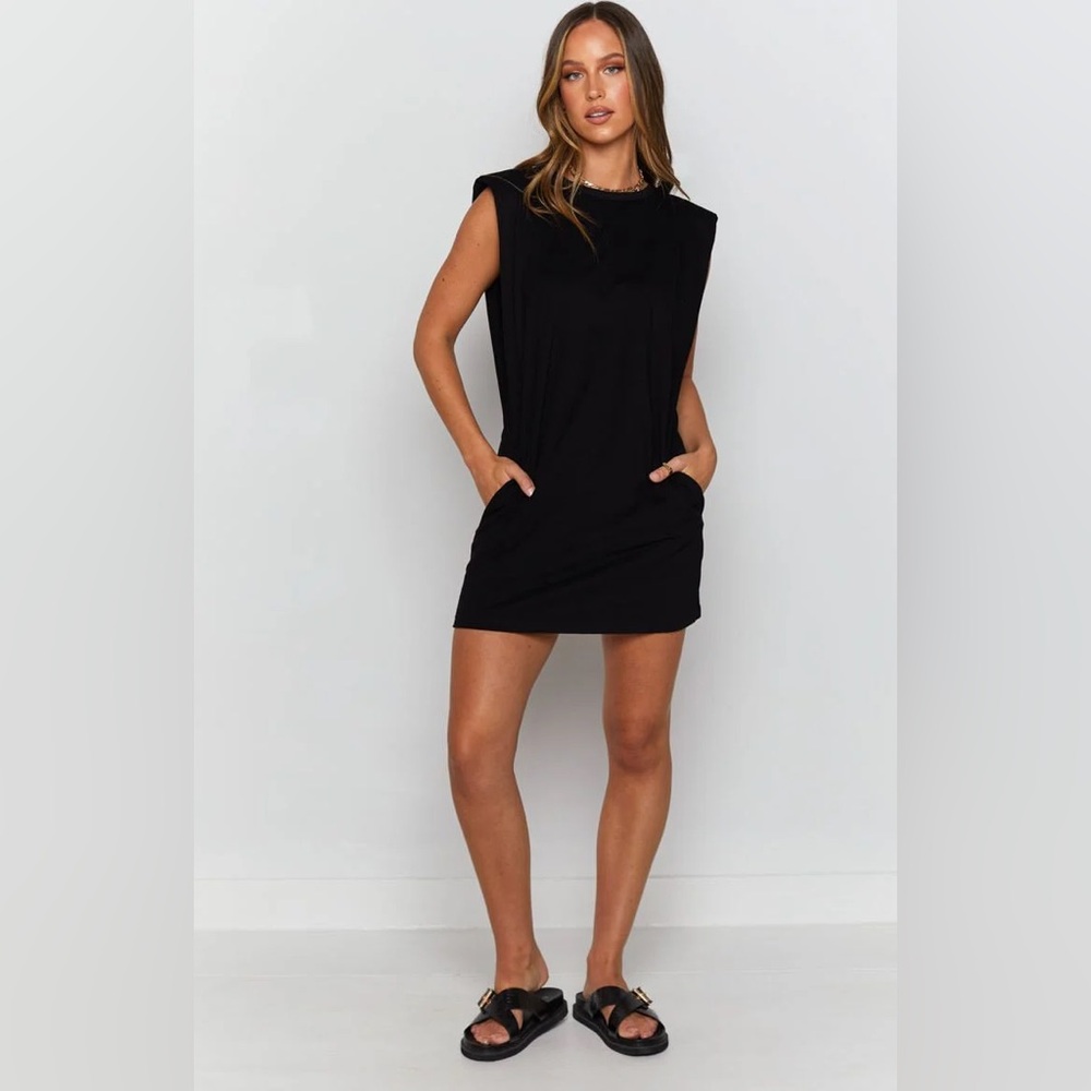 Drew Padded Shoulder T Shirt Dress- Medium